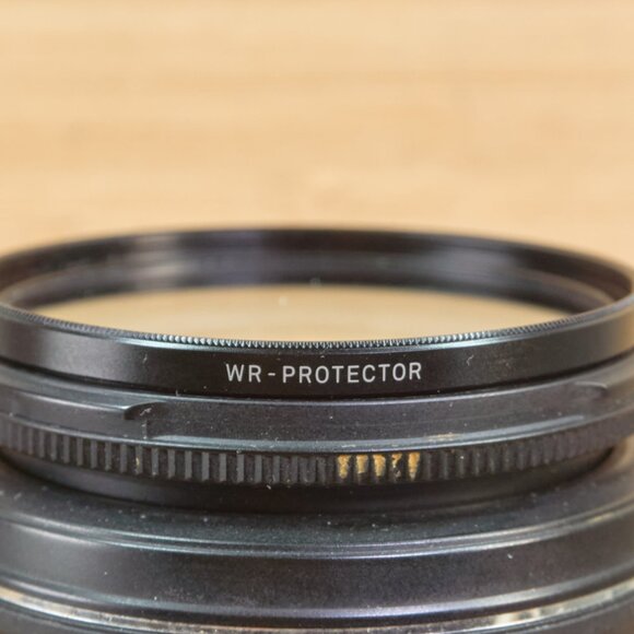 Canon EOS Rebel XTi (400D) Digital 10.1 MP Camera, w/ 18-55mm Lens, Battery Grip - Picture 7 of 11